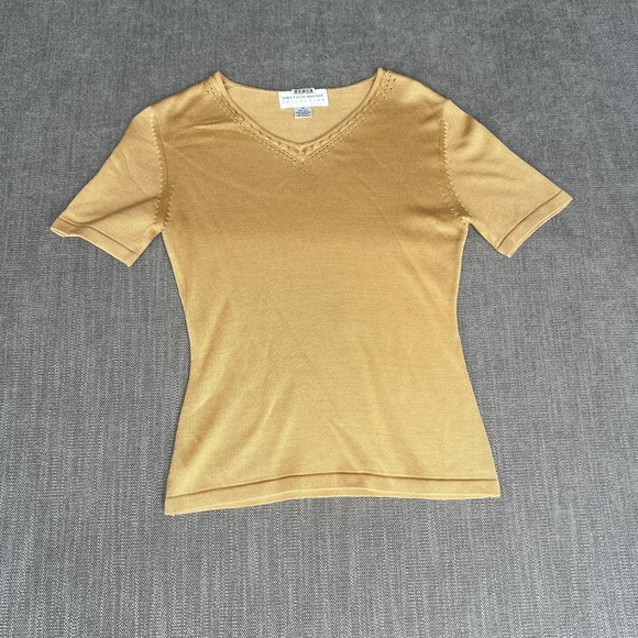 Saks Fifth Avenue Dresses & Skirts - Saks Fifth Avenue Collection Knit Top Women Medium Gold Silk Short Sleeve V-Neck